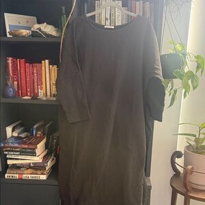 Black Crane bud dress. Long-Sleeve with pockets Midi Dress.